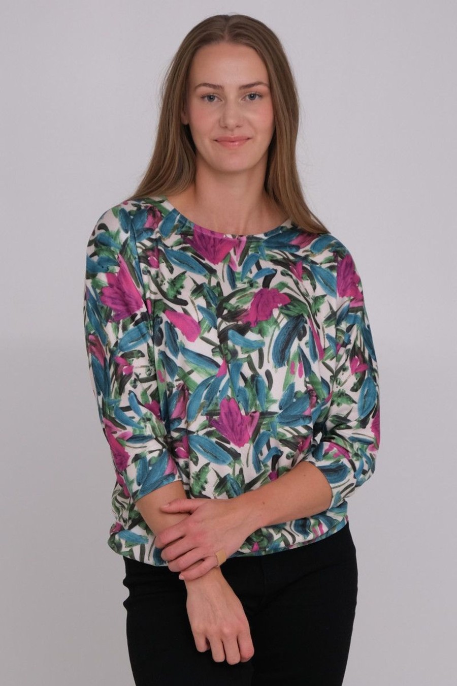 Klaer Zavanna | Bernice Topp