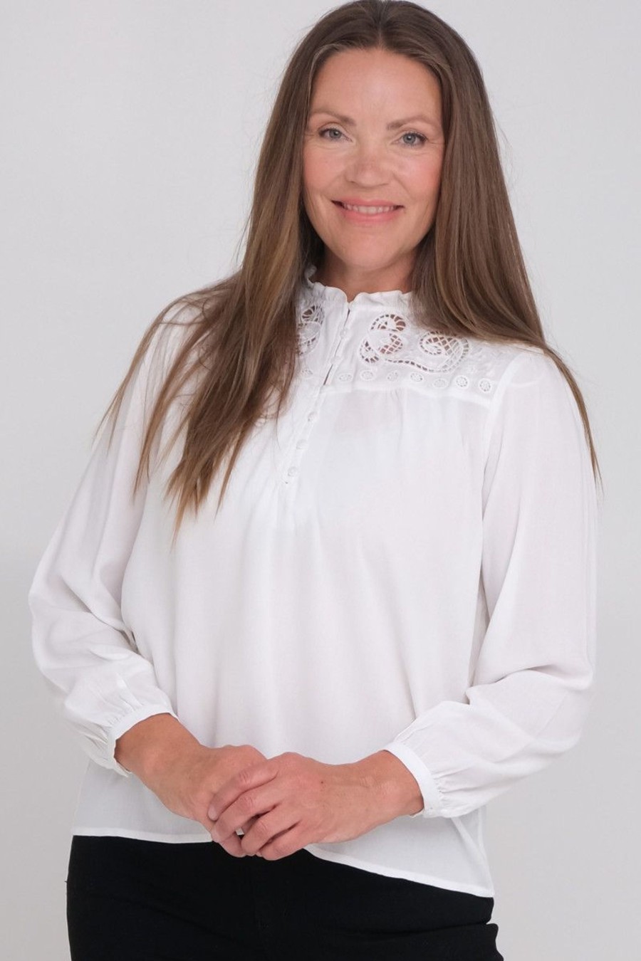 Klaer Zavanna | Orosa Bluse