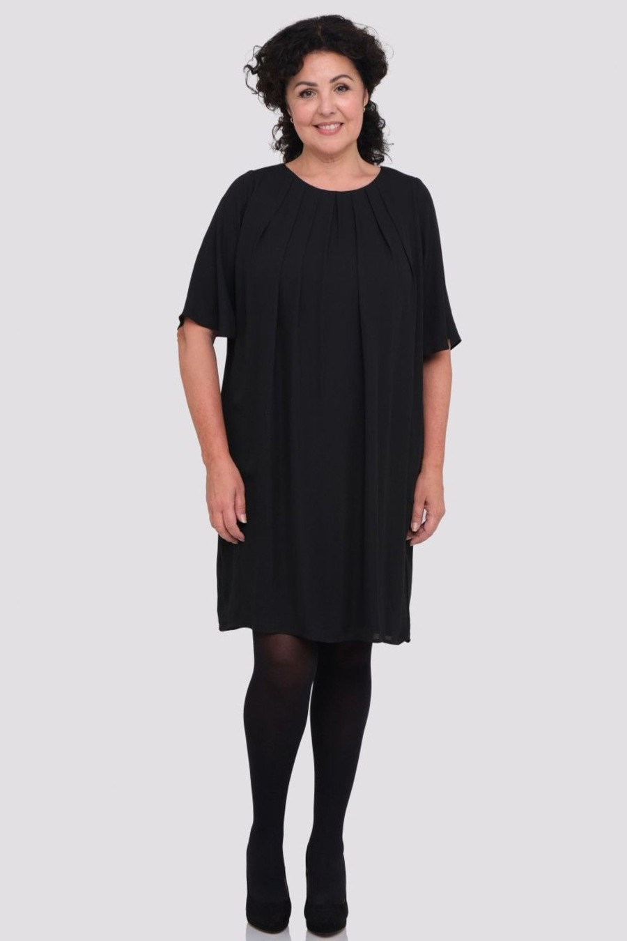 Klaer Zavanna | Vilma Kjole